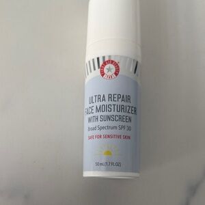 First Aid Beauty Ultra Repair Face Moisturizer with Sunscreen